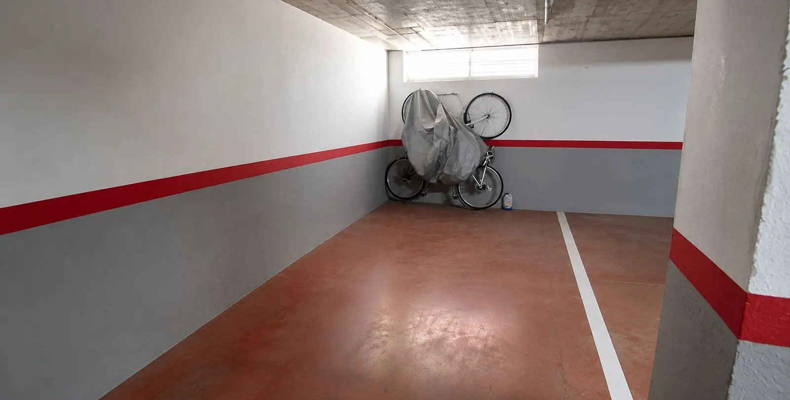 Sale of middle floor apartment in Costalita 27