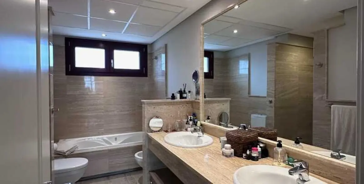 Продажа таунхауса в Benahavís 10