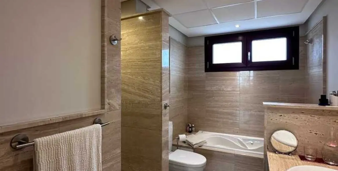 Продажа таунхауса в Benahavís 20