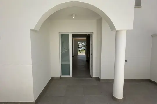 Image 7 thumb