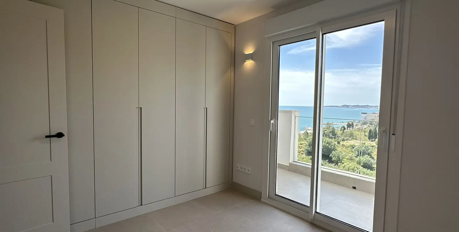 Sale of townhouse in Torrequebrada 38