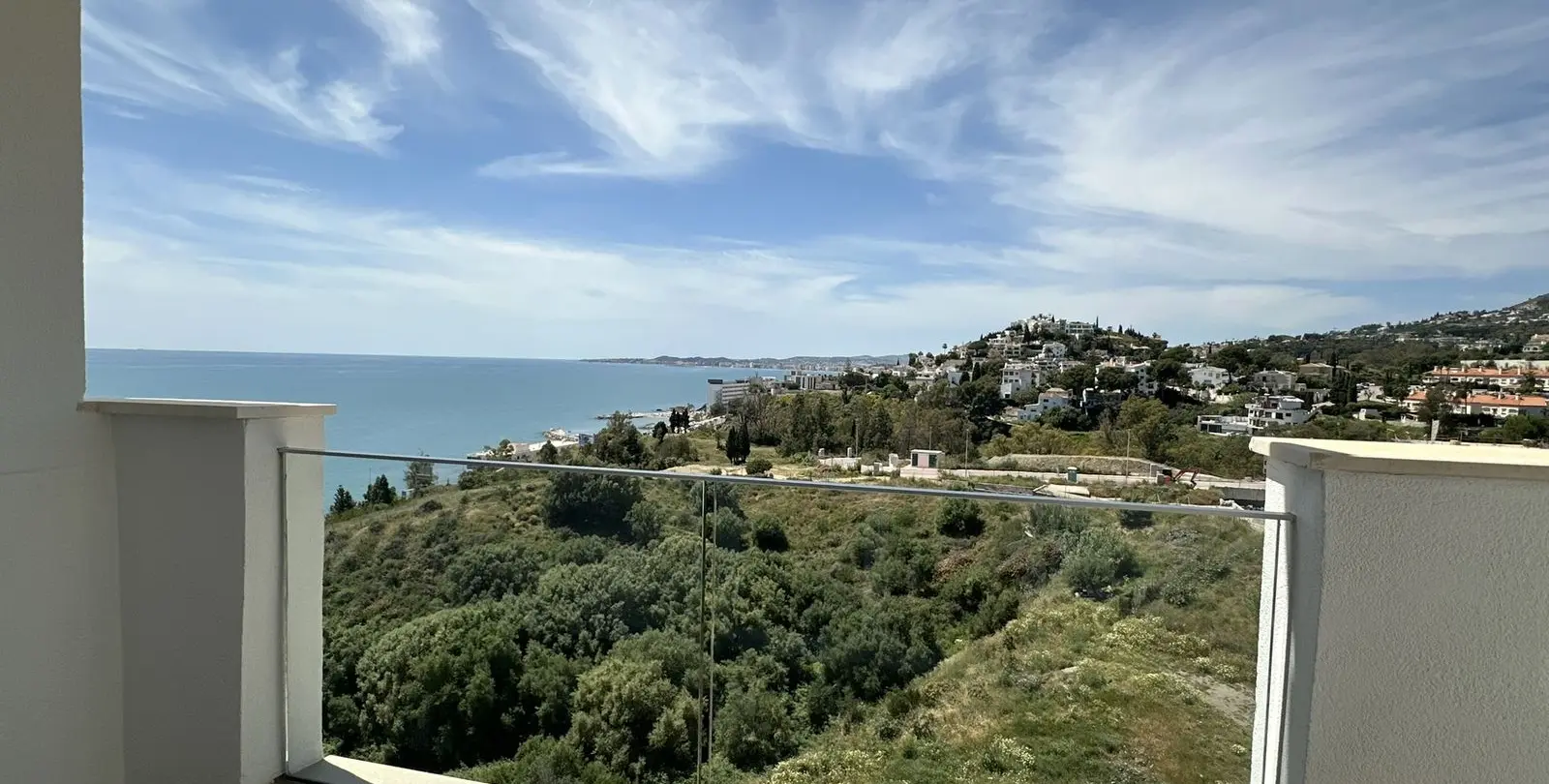 Sale of townhouse in Torrequebrada 40