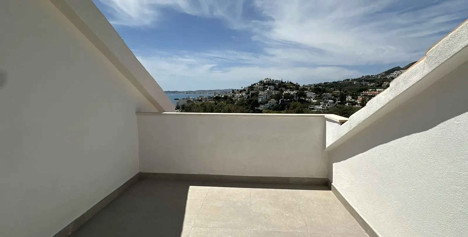 Sale of townhouse in Torrequebrada 74