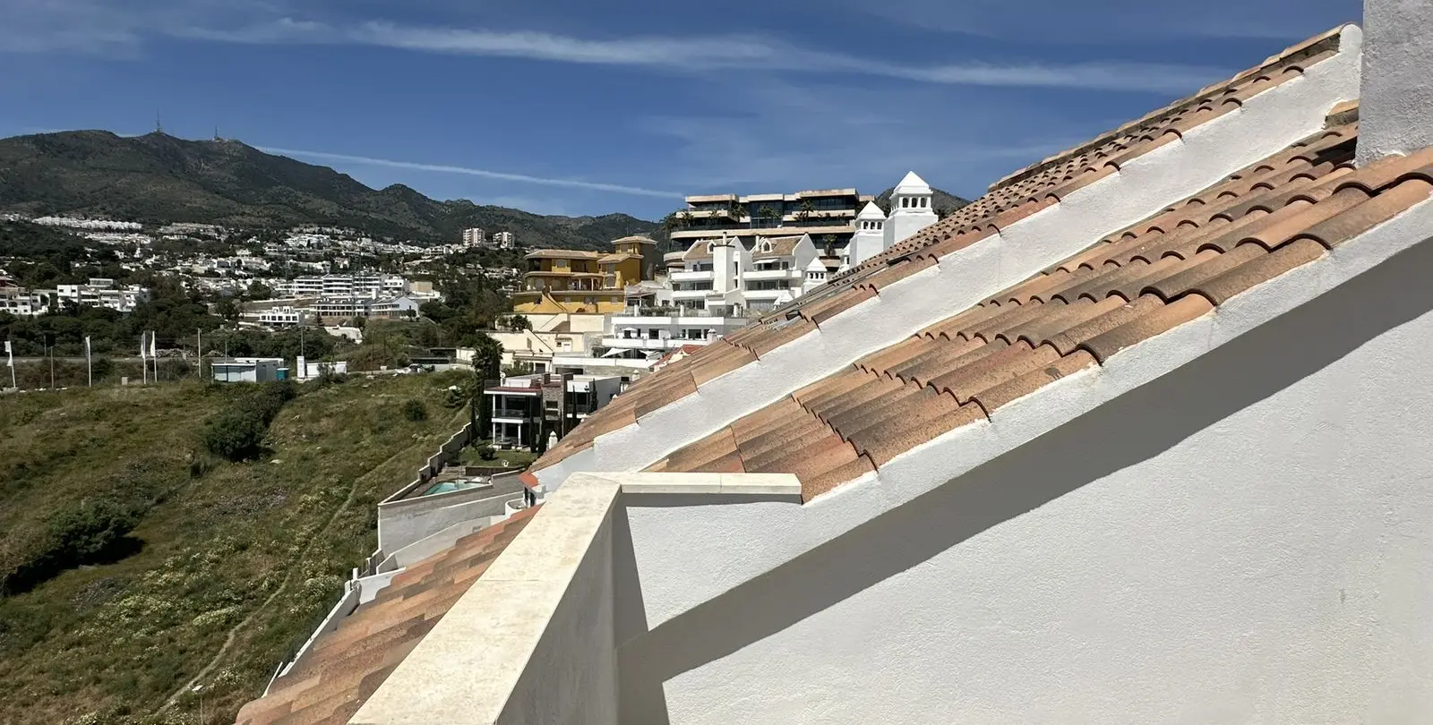 Sale of townhouse in Torrequebrada 77