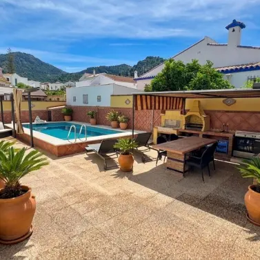 Sale of detached villa in Alhaurín de la Torre
