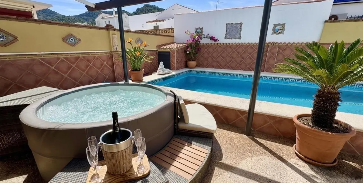 Sale of detached villa in Alhaurín de la Torre 4