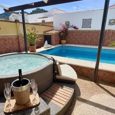 Sale of detached villa in Alhaurín de la Torre