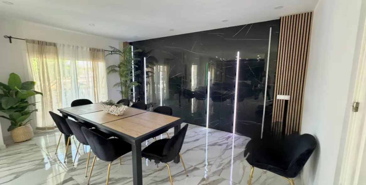 Sale of detached villa in Alhaurín de la Torre 11