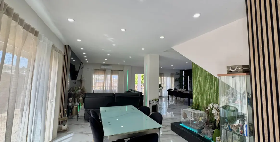 Sale of detached villa in Alhaurín de la Torre 14