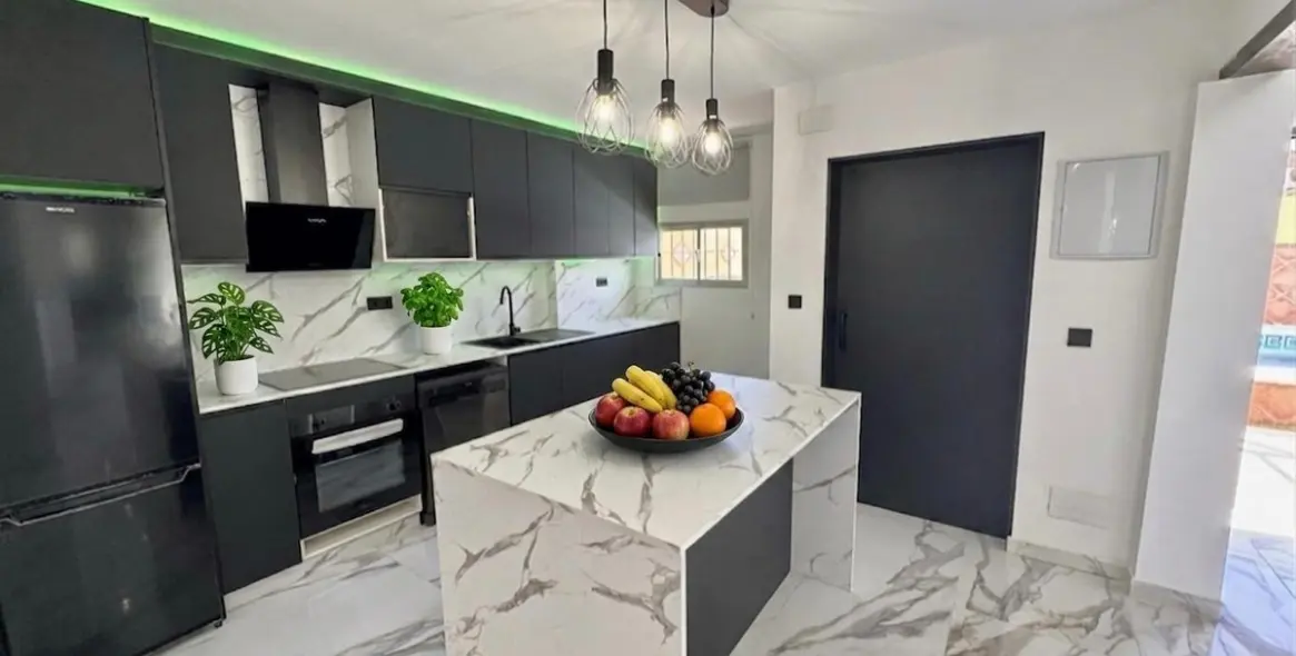 Sale of detached villa in Alhaurín de la Torre 16