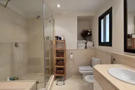 Image 33 thumb