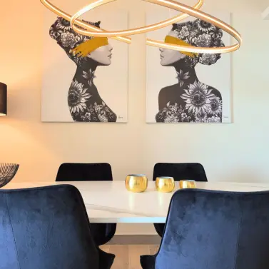 Sale of middle floor apartment in Benahavís