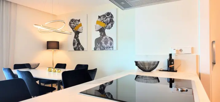Sale of middle floor apartment in Benahavís 4