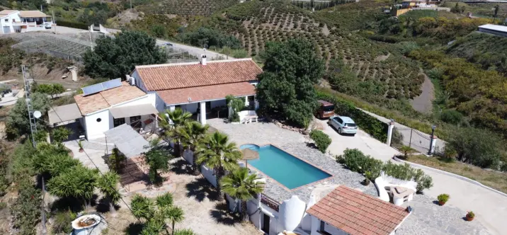 Venta de villa independiente en Vélez-Málaga 0