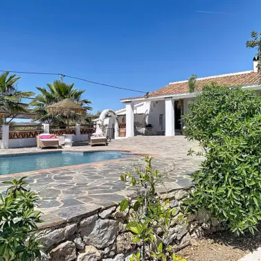 Venta de villa independiente en Vélez-Málaga