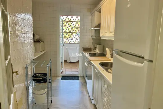 Image 6 thumb
