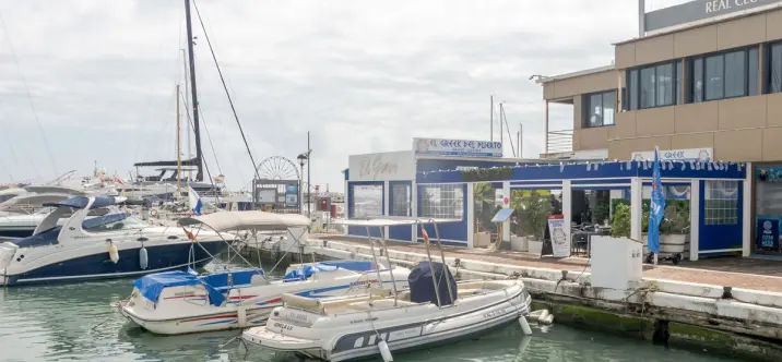 Venta de restaurante en Estepona 0