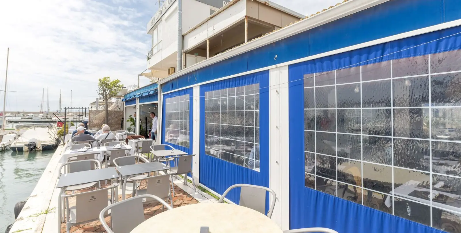 Sale of restaurant in Estepona 2