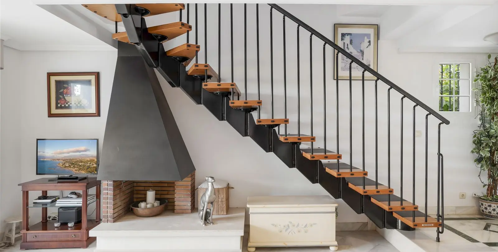 Sale of townhouse in The Golden Mile 17
