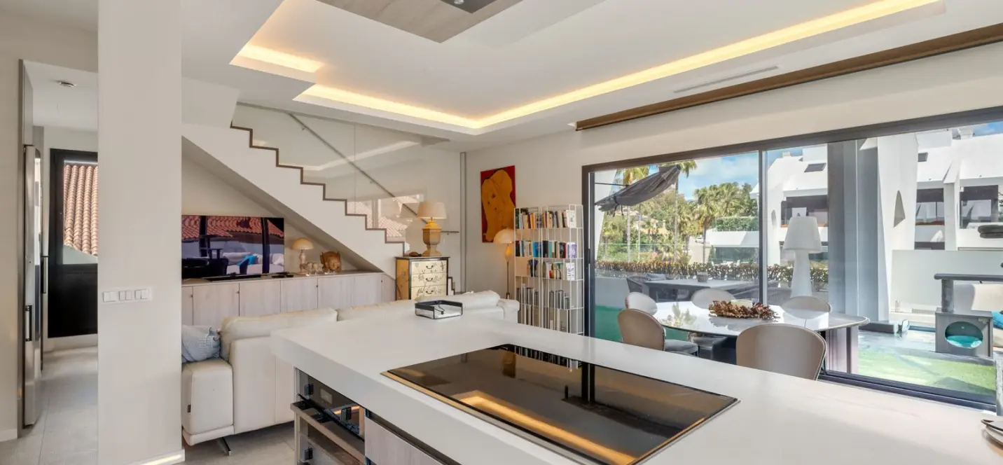 Venta de ático dúplex en Cabopino 4