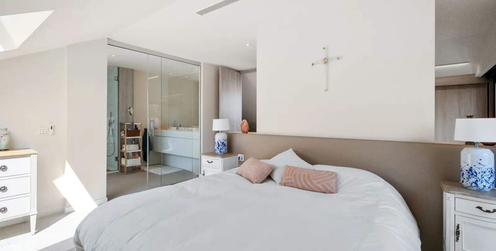 Venta de ático dúplex en Cabopino 12