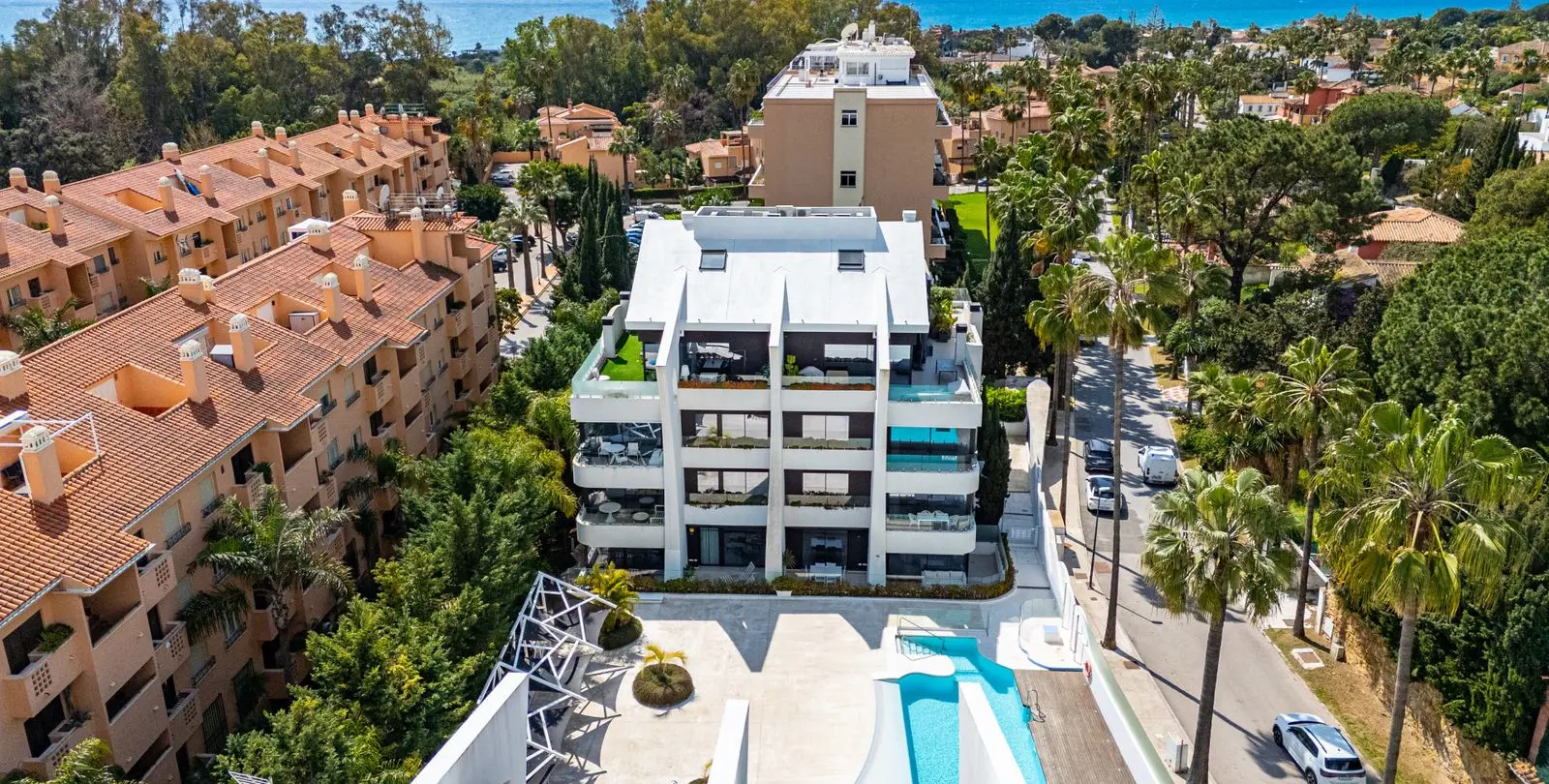 Venta de ático dúplex en Cabopino 40