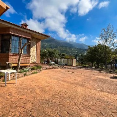 Sale of detached villa in Valtocado