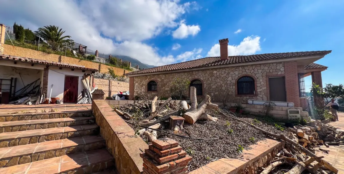 Sale of detached villa in Valtocado 7