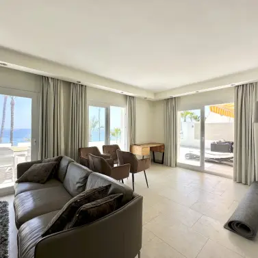 Venta de ático en Estepona