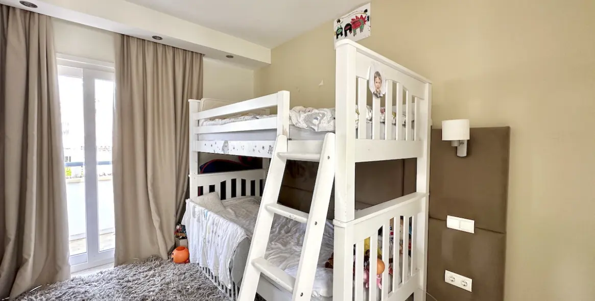 Venta de ático en Estepona 16