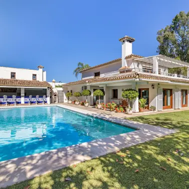 Venta de villa independiente en Cancelada