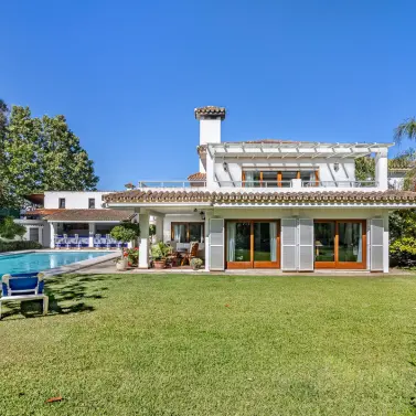 Venta de villa independiente en Cancelada