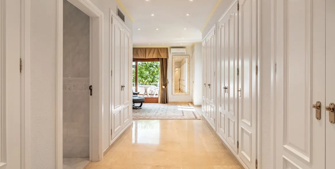 Venta de villa independiente en Cancelada 15