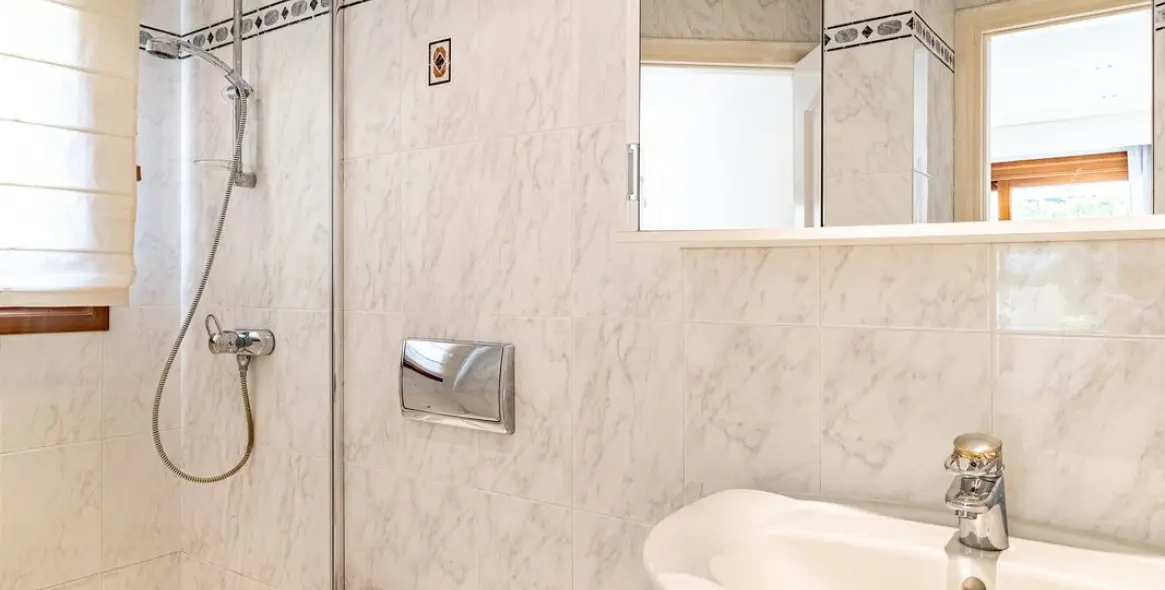 Venta de villa independiente en Cancelada 26