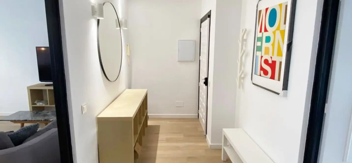 Long-term rent of middle floor apartment in Nueva Andalucía 1