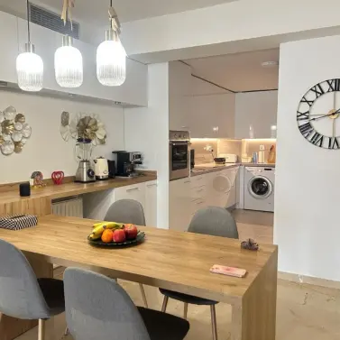 Venta de apartamento en planta media en Guadalmina Alta