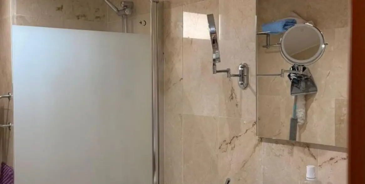 Venta de apartamento en planta media en Guadalmina Alta 14