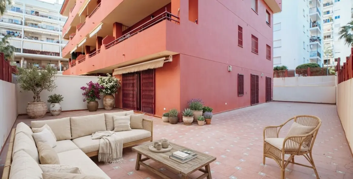 Venta de apartamento en planta baja en Benalmadena 1