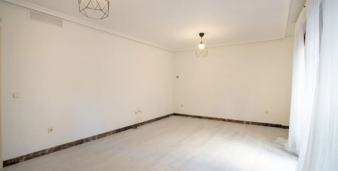 Venta de apartamento en planta baja en Benalmadena 3