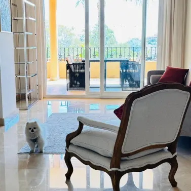 Venta de apartamento en planta media en Nueva Andalucía