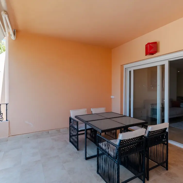 Sale of ground floor apartment in Nueva Andalucía