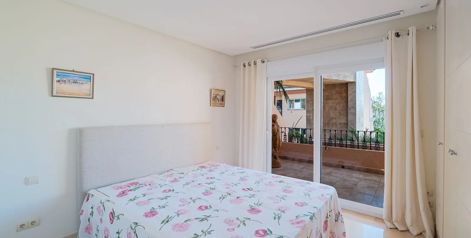 Venta de apartamento en planta baja en Nueva Andalucía 5