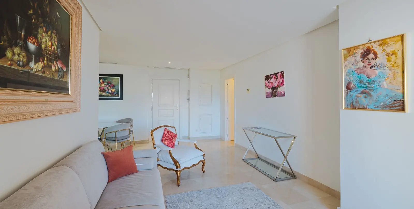 Продажа апартаментов на первом этаже в Nueva Andalucía 3