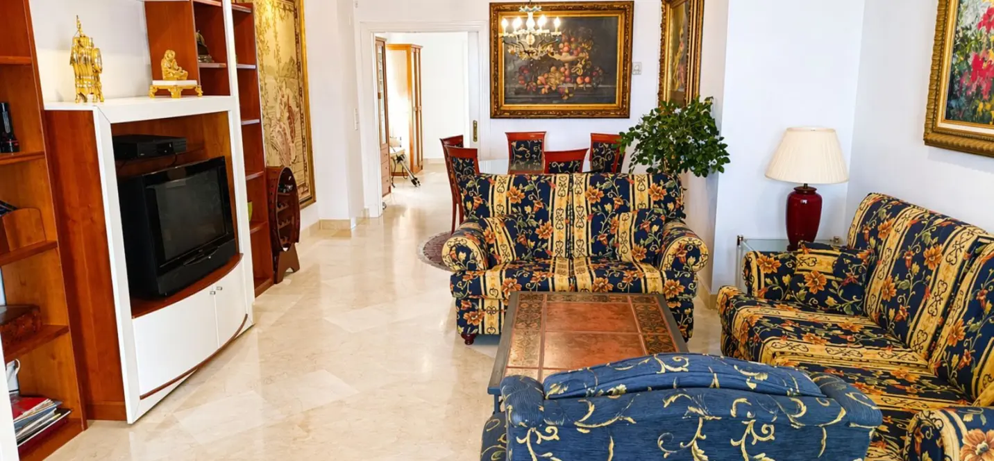 Продажа апартаментов на среднем этаже в Marbella 2