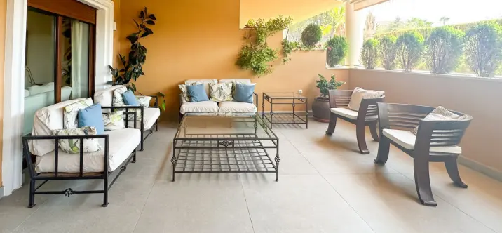 Alquiler a largo plazo de apartamento en planta baja en Marbella 2