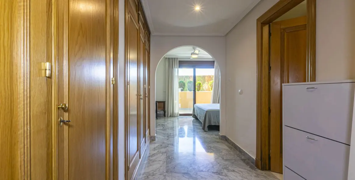 Alquiler a largo plazo de apartamento en planta baja en Marbella 16