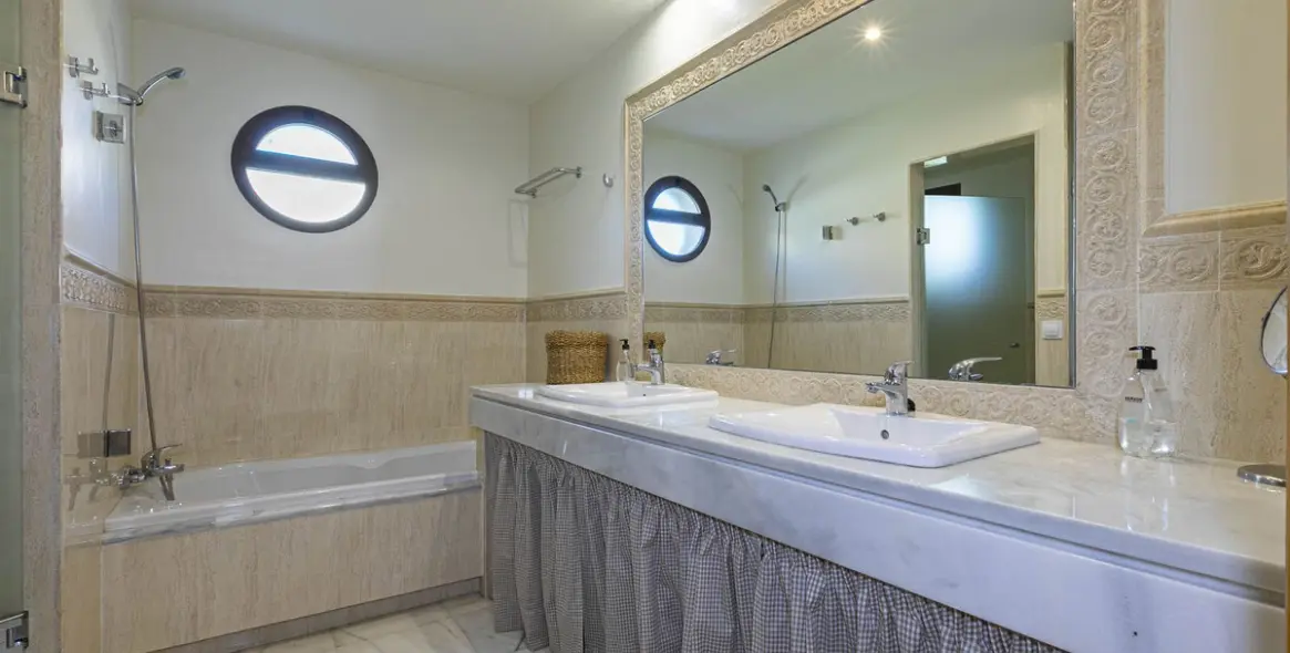 Alquiler a largo plazo de apartamento en planta baja en Marbella 17