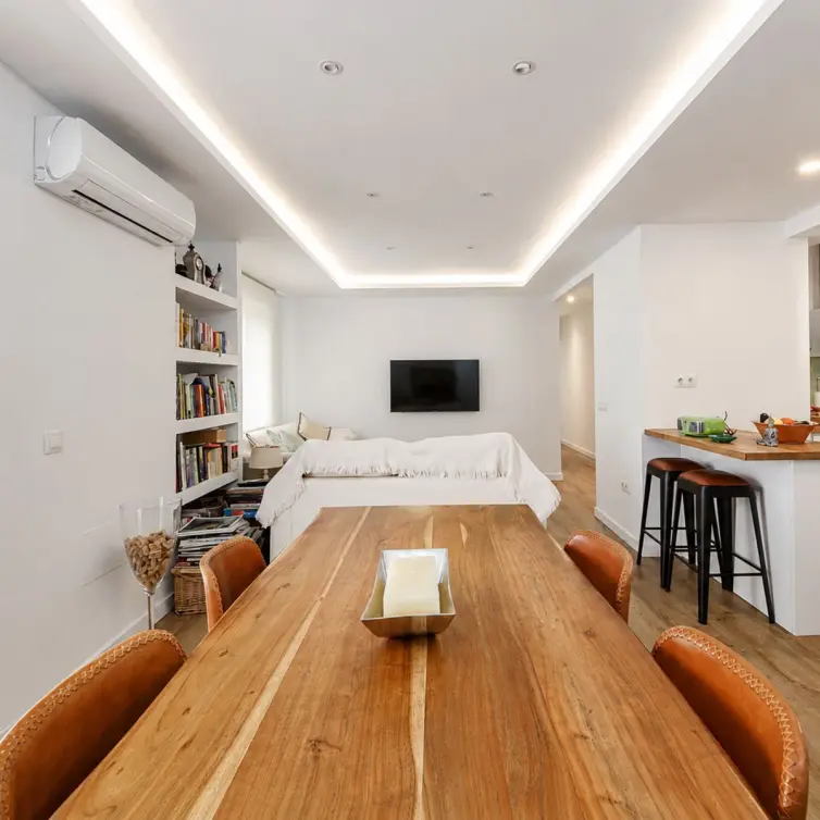 Venta de apartamento en planta media en San Pedro de Alcántara