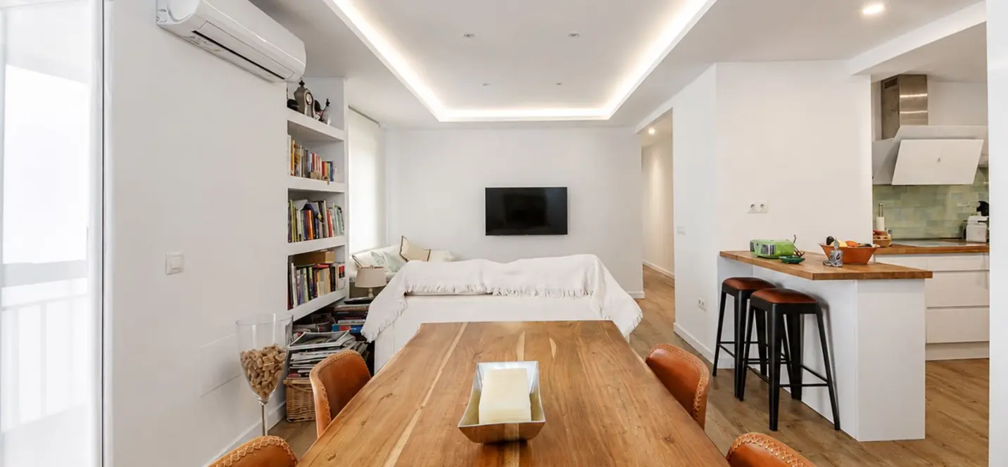 Venta de apartamento en planta media en San Pedro de Alcántara 0