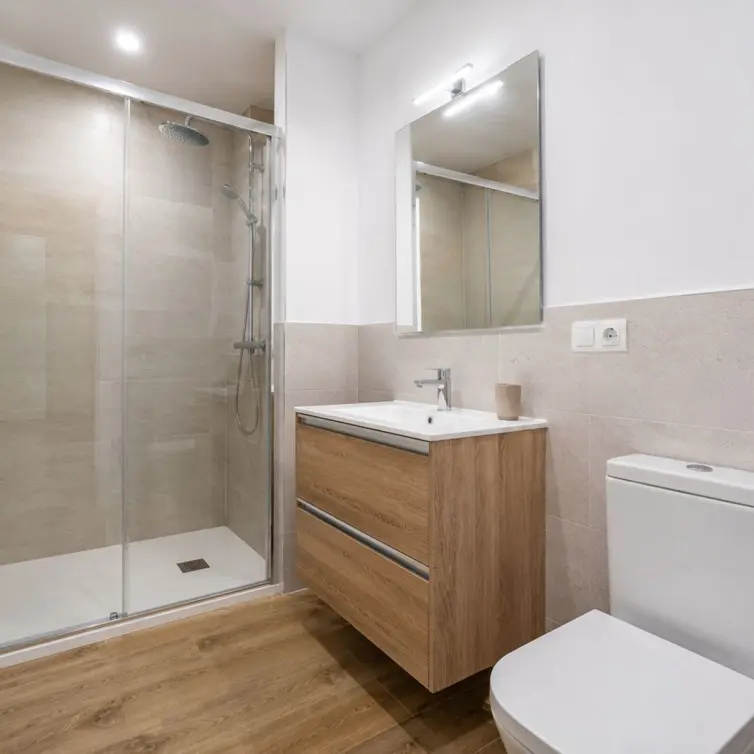 Venta de apartamento en planta media en San Pedro de Alcántara